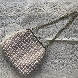 Vintage White Pearl Beaded Silver Chain Vinyl Interior Mini Coin Purse Bag